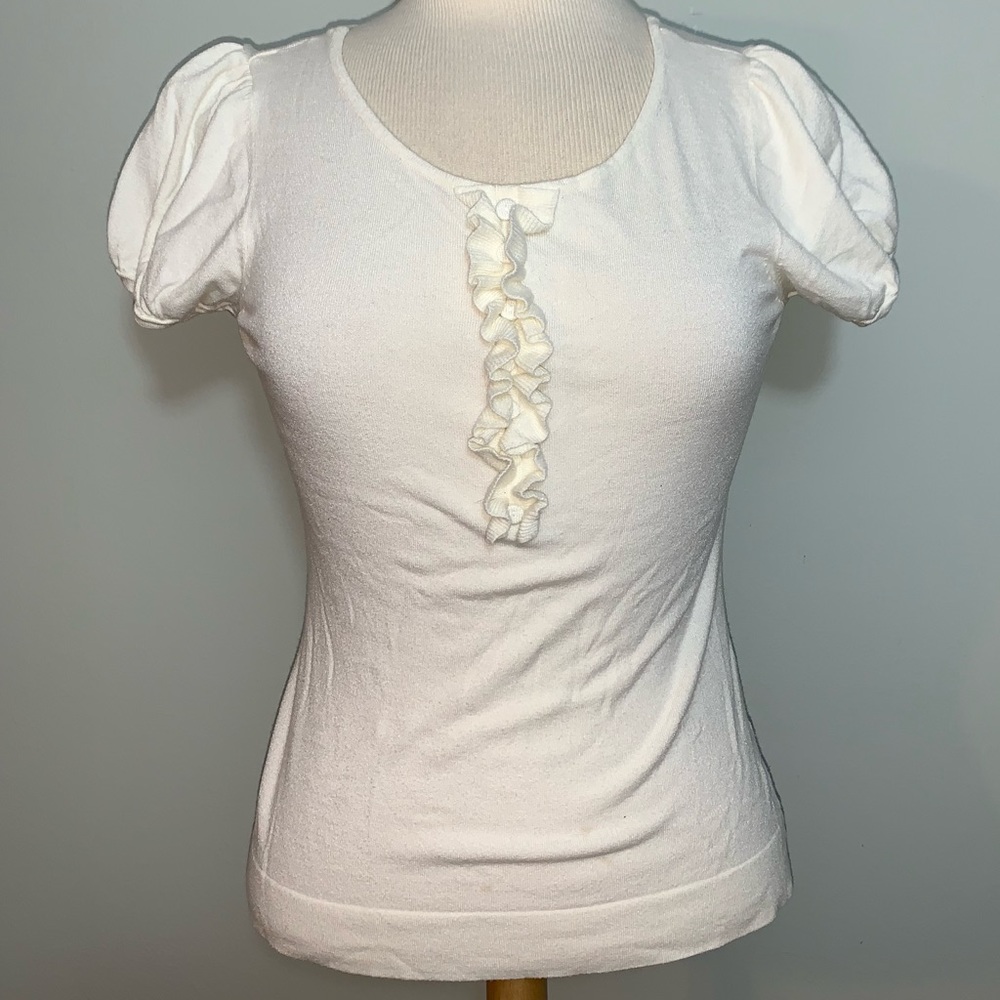 Ruffle short sleeve knit top